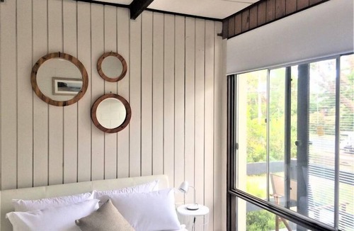 Mollymook Beach House | Ocean Breeze Mollymook Beach