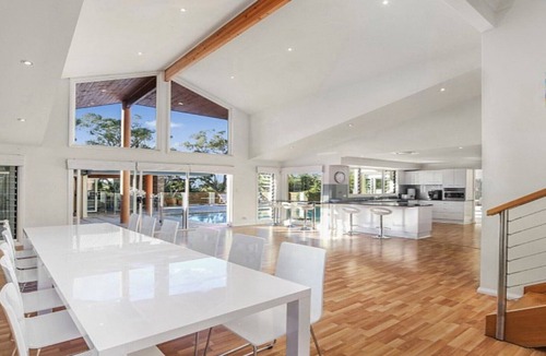 Wamberal House | OCEAN BREEZE | Pool, Tennis Court | Accom Holidays