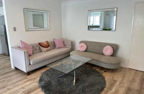 Cronulla Apartment | Ocean Front Apartment