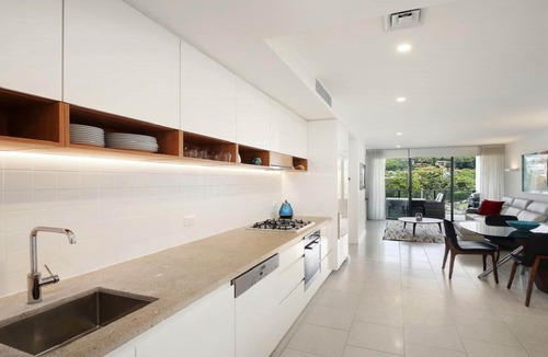 Terrigal Apartment | OCEAN LANE | Short walk to beach | Accom Holidays