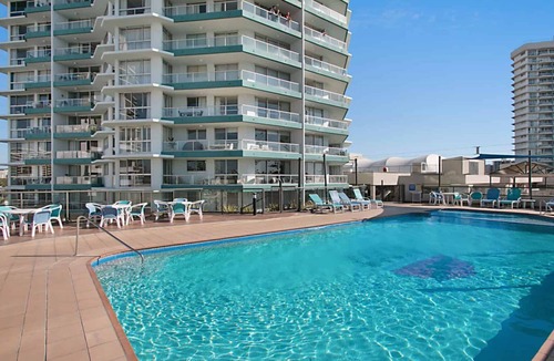 Coolangatta Apartment | Ocean Plaza 1466 - Coolangatta Beachfront - Min. 3 Night Stays!