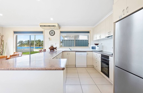 Batehaven Villa | Ocean's Edge at Batehaven