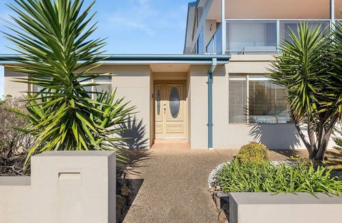 Batehaven Villa | Ocean's Edge at Batehaven