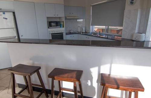 South West Rocks Apartment | OCEAN SHORES 16 - 50 METRES TO BEACH & POOL IN COMPLEX