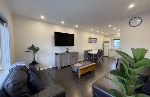 Glenelg North Apartment | ocean view two bedroom entire apartment