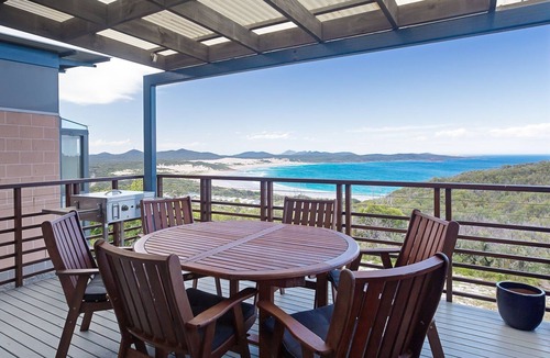 Boat Harbour House | Ocean views, aircon, linen, wifi & foxtel