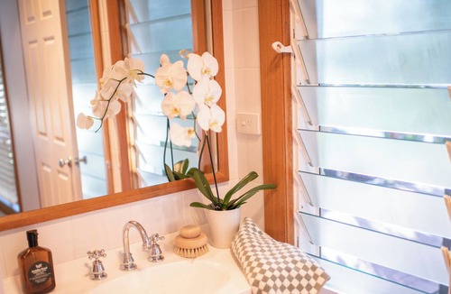 Blueys Beach House | Ocean Views and Backyard Bliss