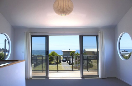Sisters Beach House | Ocean views! Walk across road to beach! Relaxing beach house flooded with light!