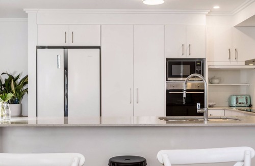 Byron Bay House | Ocean Walk - villa with pool near Main Beach