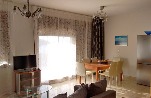 Pefki Apartment | Oceanis Apartment Suite - A Spectacular Beachfront Location