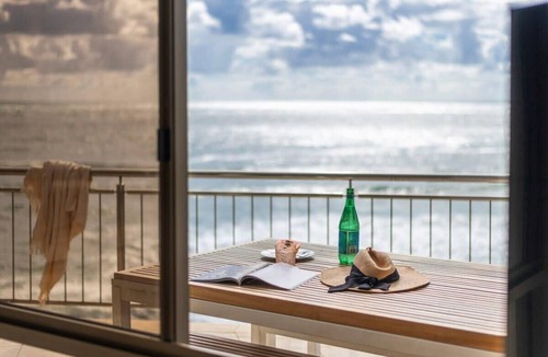 Yamba House | Oceans 8 - Oceanstays