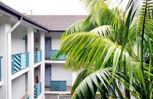 Hawks Nest Hotel | Oceanside Hawks Nest