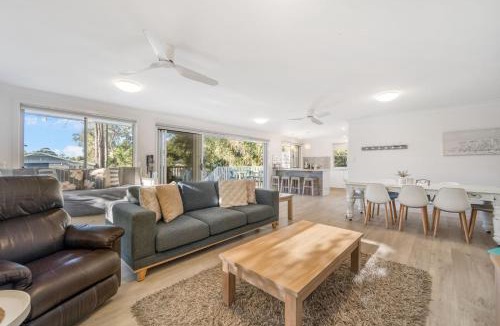 North Haven House | Off The Wall