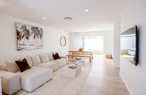 Anna Bay Villa | Olas Villa 4 - Plunge Pool & Walk to Beach