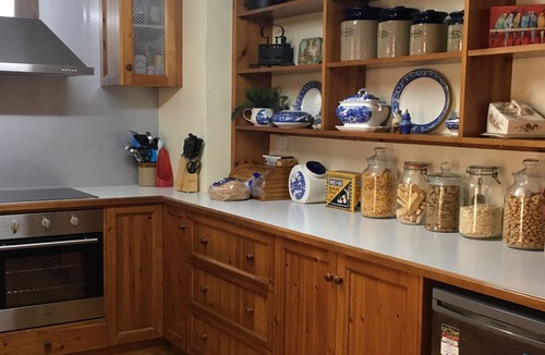 Mannum House | Old Coach House - Mannum -Long Stay discount available