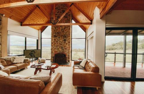 Hindmarsh Valley Cabin | Old Coach Road Estate