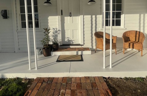 Maffra House | Old Sunny Lodge Maffra - 100 Year Old Victorian Home With Character And Charm