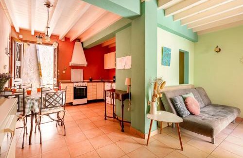 Rhodes Old Town House | Old Town House with Garden, Fully Equipped & Peaceful
