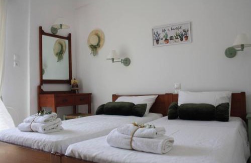 Adelianos Kampos Apartment | Olive apartment