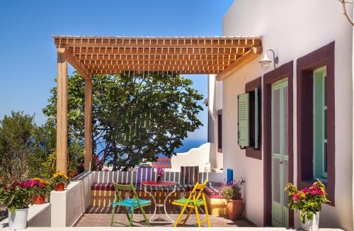 Firostefani House | Olive Leaf Houses