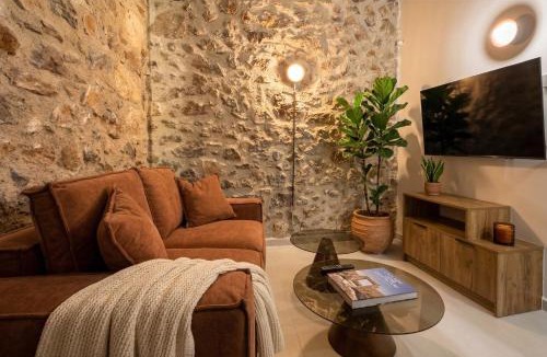 Petralona Apartment | Omian Opal Modern Exclusive Group Stay & Rooftop