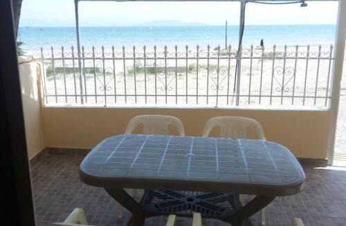 Spata-Artemida House | On the beach studio near airport