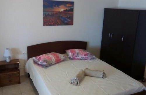 Spata-Artemida House | On the beach studio near airport