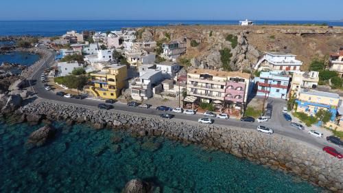 Palaiochora Hotel | On The Rocks