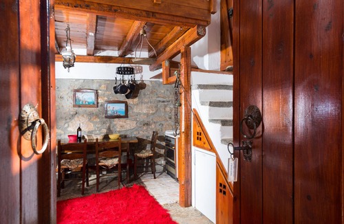 Elounda House | one bedroom house with terrace-split level