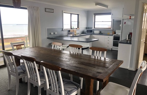 Port Macdonnell House | One Sea Parade Port Macdonnell