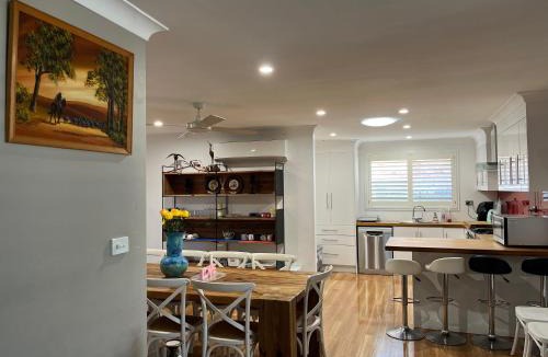 Woy Woy Villa | OneWorldLove Garden