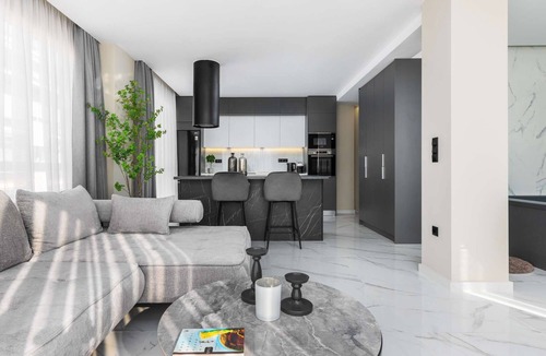 Thessaloniki City Centre Apartment | Ophelia Apartments by halu! Apt with Hot Tub