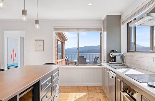 Opossum Bay House | Opossum Magic