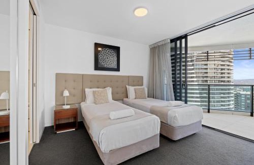 Broadbeach Apartment | Oracle (1)2401