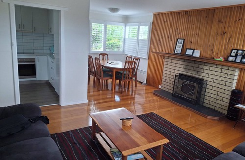 Orford House | Orford Escape, come and Relax! Quality beds and block knives are kept sharp!