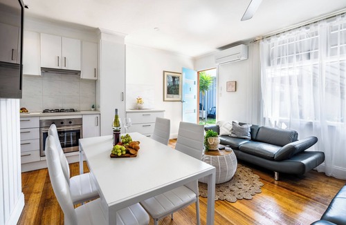 Ocean Grove Apartment | Orton Blue | 400m Walk to Beach | Pet Friendly