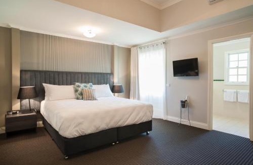 Warburton Hotel | Oscar's On The Yarra