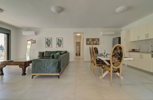 Plomari House | Ouzo Stone House2 with Private Pool and Parking