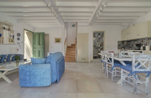 Plomari Villa | Ouzo Traditional House with Private Pool and Parking