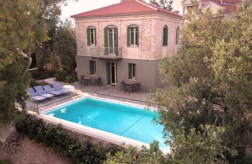 Plomari House | Ouzo Traditional House with private pool