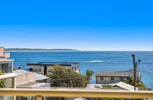 Blue Bay Apartment | Pacific Breeze 11