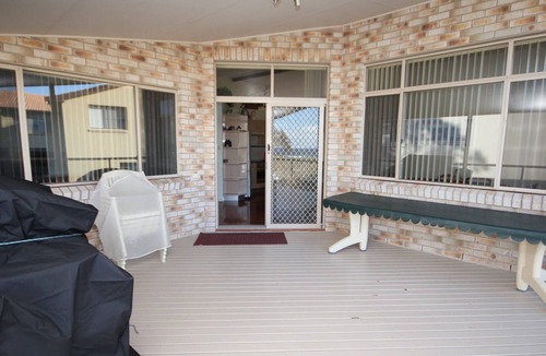 Dunbogan House | Pacific Breeze - ocean views from BBQ deck