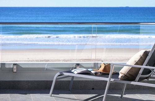 Wooli House | Pacific Dawn on the Beach One