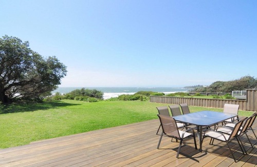 Culburra Beach House | Pacific Views – Stay 3, Pay 2!