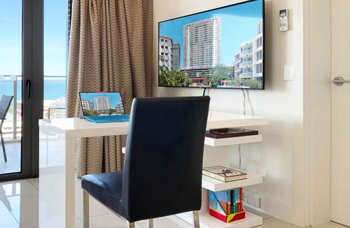 Darwin City Centre Apartment | "Padstow" Darwin City Penthouse