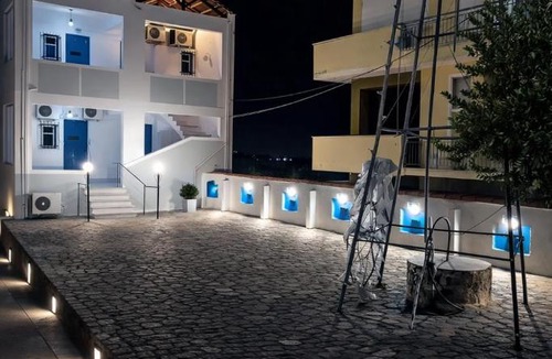 Varia Apartment | Pafsilipo Apartments
