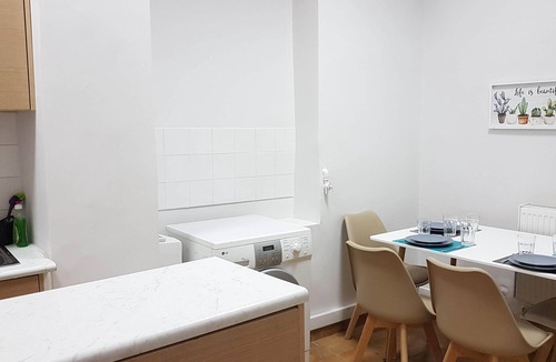 Mousio Apartment | Palette Apartment (Terracotta) - Athens Center, 3 BD, 2 BATH