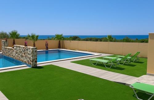 Kantanos-Selino Apartment | Paliochora Beachfront Escape, Milolithos Pool Retreats