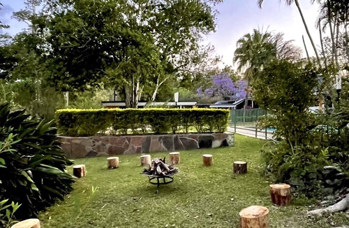 Brisbane House | Palm Springs Resort Style Estate - 9 Bedrooms, 2.5 Acres, Pool, Spa, Games Room