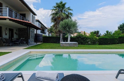 Pallini Villa | Palmera Pool Villa